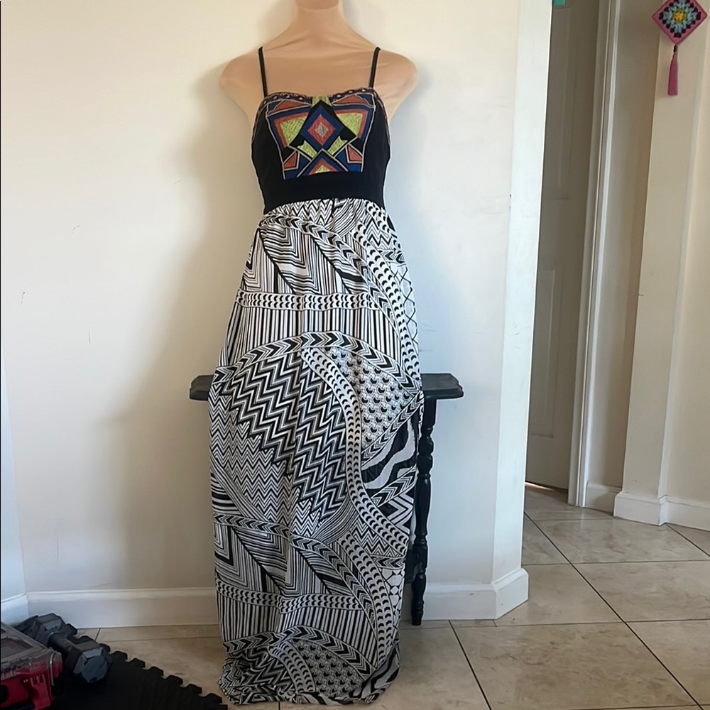 Black and White Geometric Maxi Dress